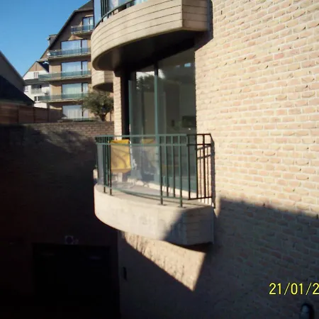 Residentie Delphine A شقة